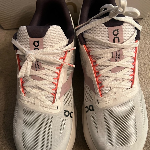 On Running Women's Athletic Shoes - White and Black with Red Accents - Picture 2 of 9